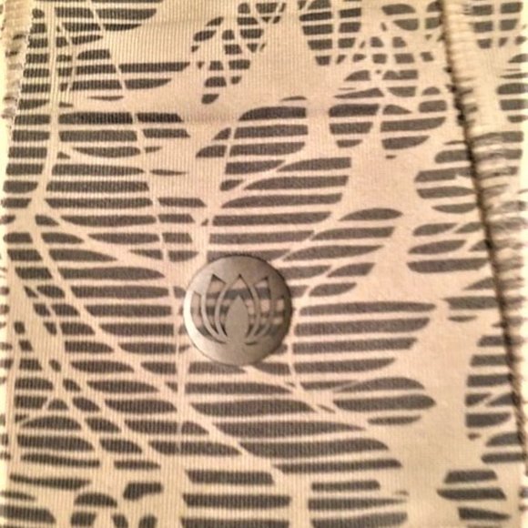 Mondetta Full Zip AthleisureJacket - Picture 9 of 10